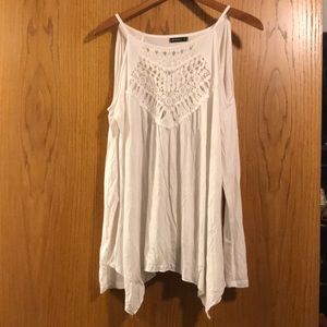 Cold shoulder lace cute top!
